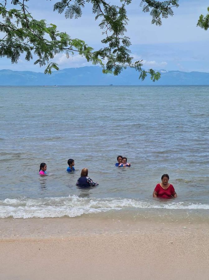 Calatagan'S Bahay Kubo - With Beach Access 바탕가스 외부 사진
