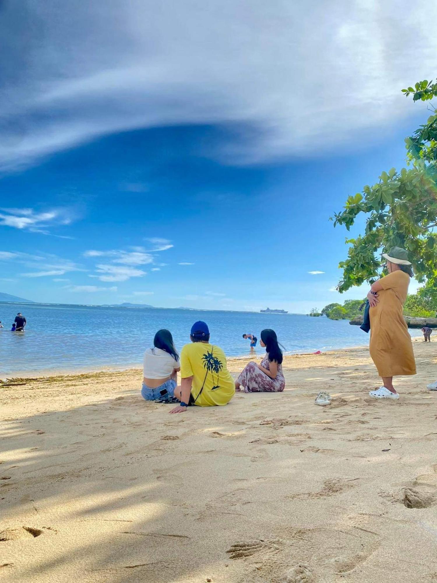 Calatagan'S Bahay Kubo - With Beach Access 바탕가스 외부 사진